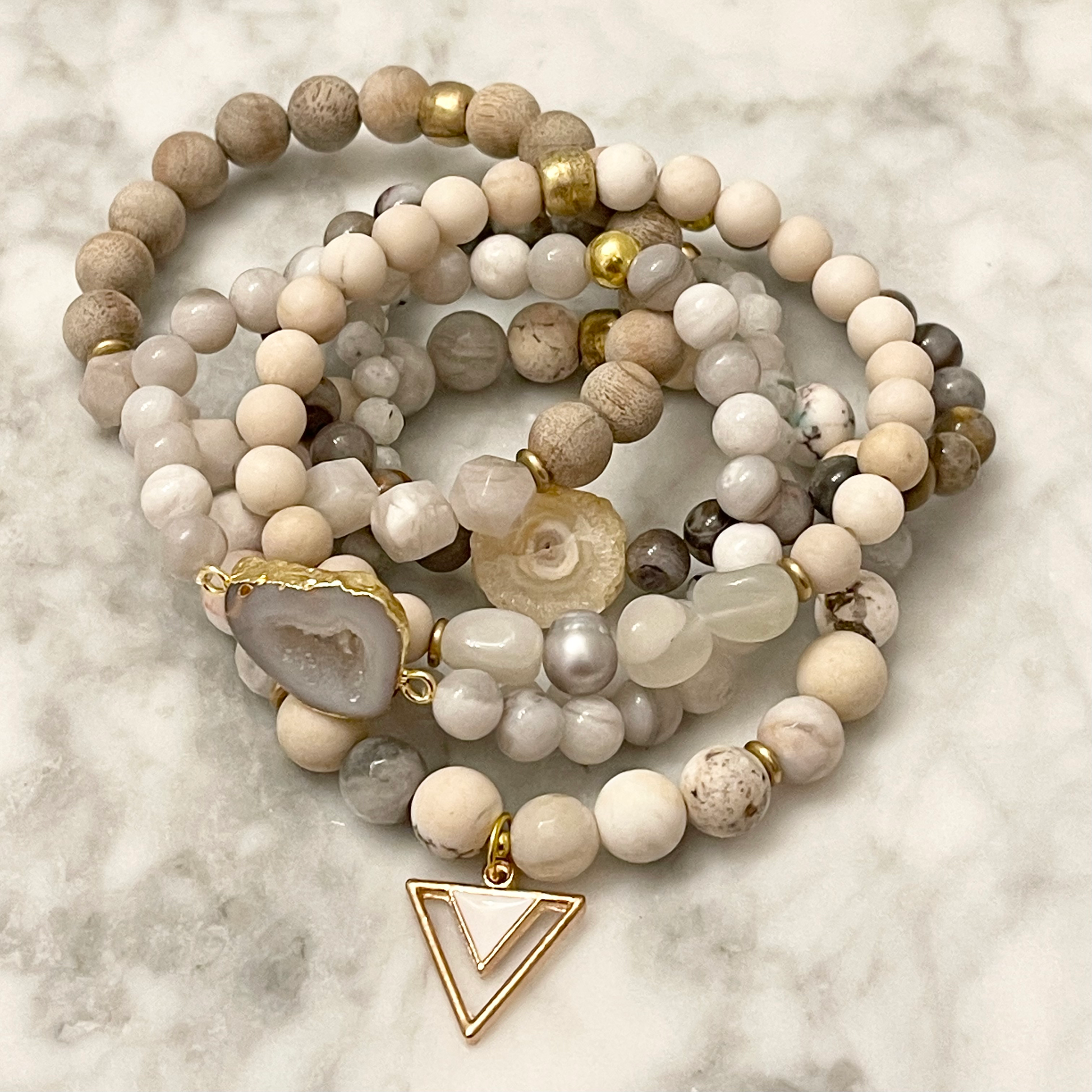 Sixteen Foxes Grounding Mala Bracelet